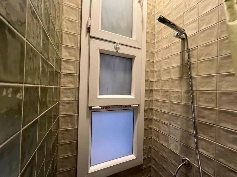 Authentic 3Br Apartment In Downtown, Кайро Екстериор снимка
